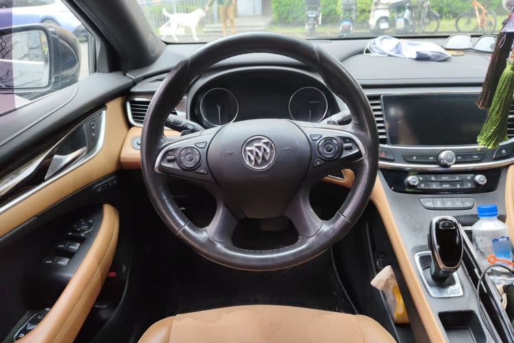 Used Buick LaCrosse 2016 28T Luxury Version
