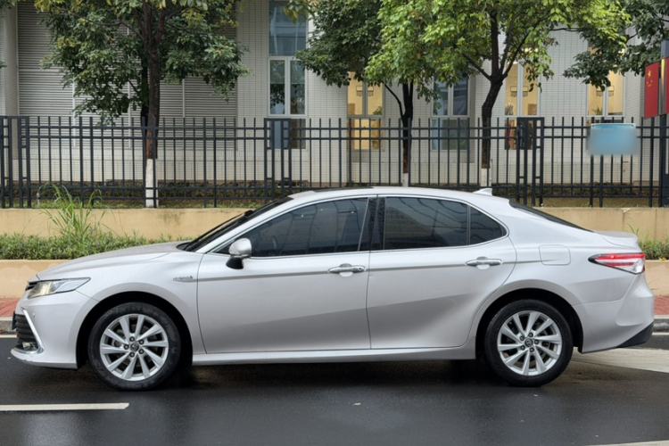 Used Toyota Camry 2021 Dual-Motor 2.5 HGVP Leading Edition