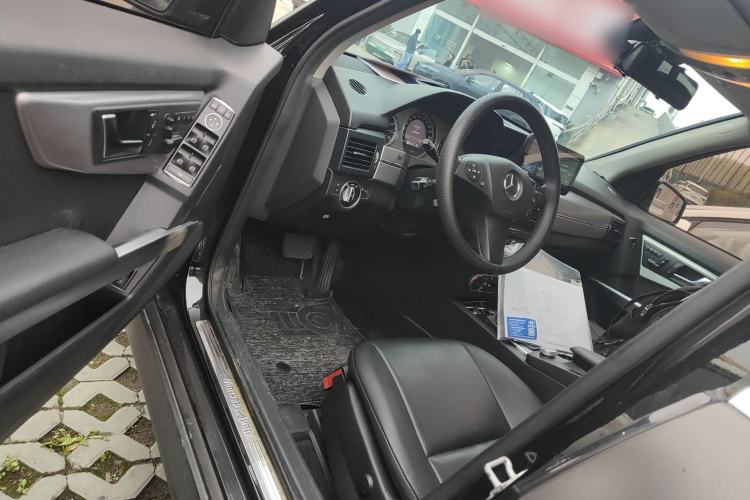 Used Mercedes-Benz GLK-Class 2011 GLK 300 4MATIC Fashion Model Driver Seat