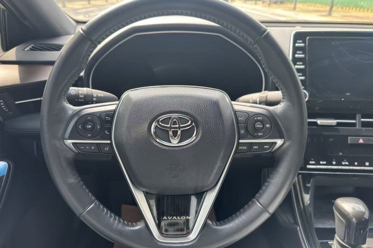 Used Toyota Avalon 2019 2.0L Luxury Edition China VI Standard Steering Wheel