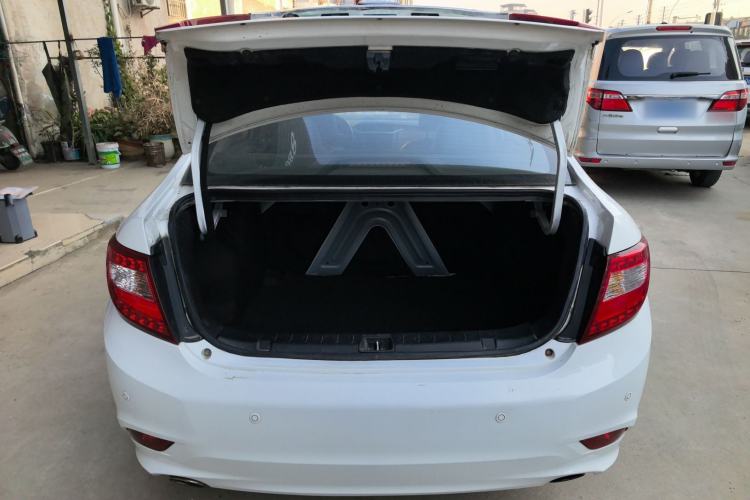 Used BYD G5 2014 1.5TID Automatic Prestige Model
