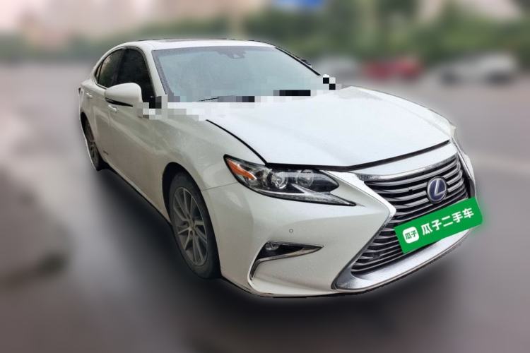 Used Lexus ES 2017 300h Mark Levinson Comfort Edition