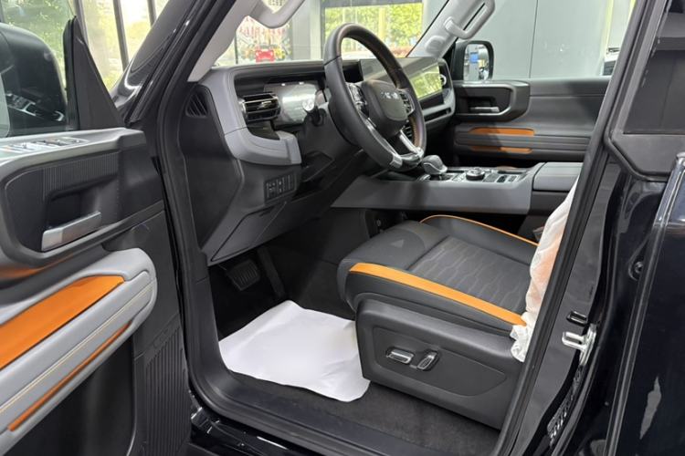 Used BAIC Off-Road BJ40 2024 2.0T All-New Blade Hero Edition Climber