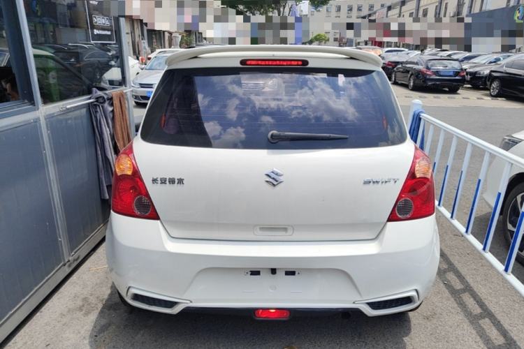 Used Suzuki Swift 2014 1.5L Automatic Fashion Edition
