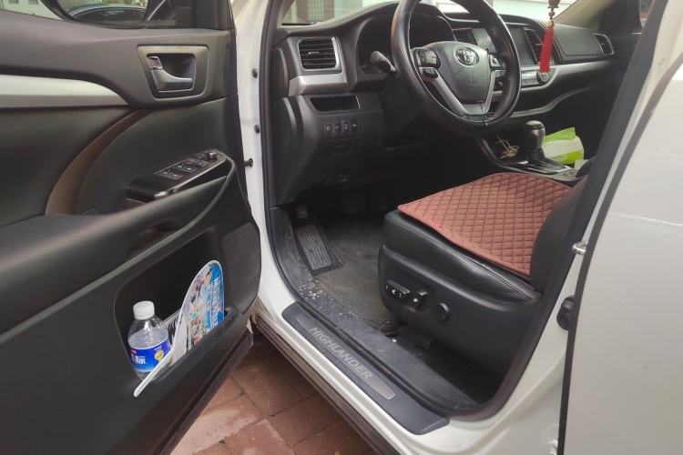 Used Toyota Highlander 2018 2.0T Four-Wheel Drive Prestige Version 7 Seats China VI Standard
