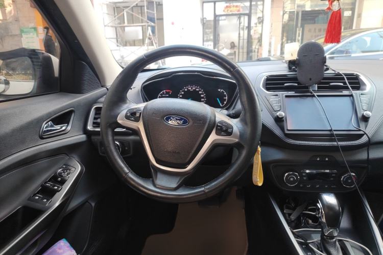 Used Ford Escort 2015 1.5L Automatic Fashion Model Steering Wheel
