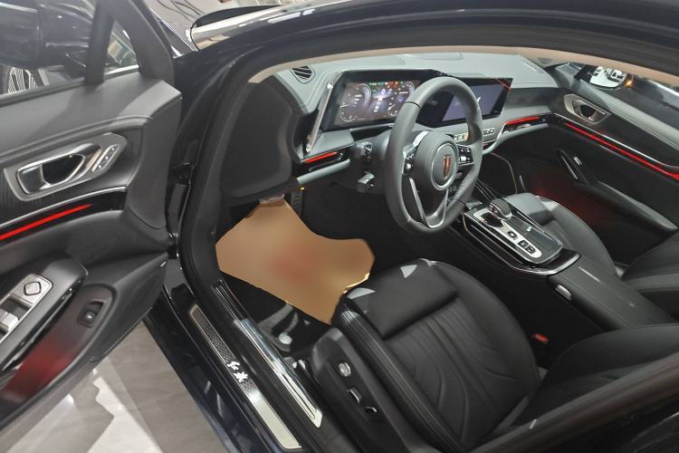 Used Hongqi H9 2025 2.0T Two-Wheel Drive Flagship Luxury Business Edition 5 Seats
