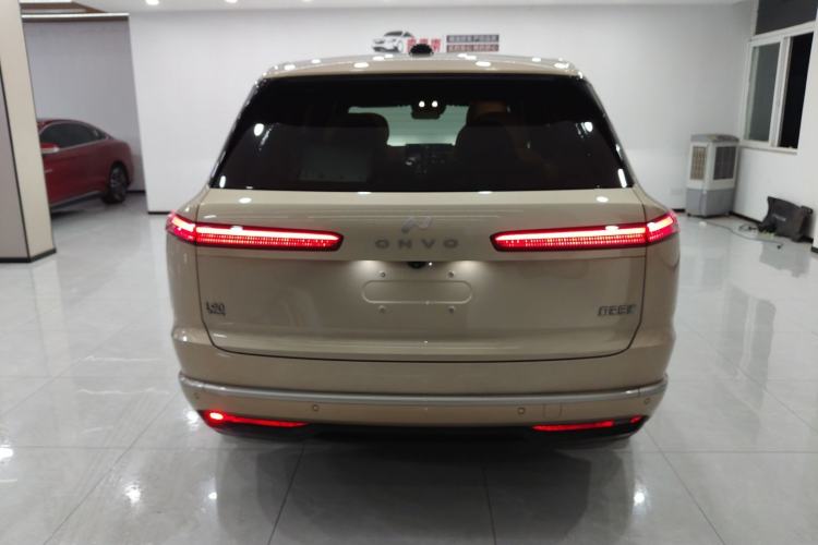 Used ONVO Luxeed L90 2025 Model—Max Six-Seater Version
