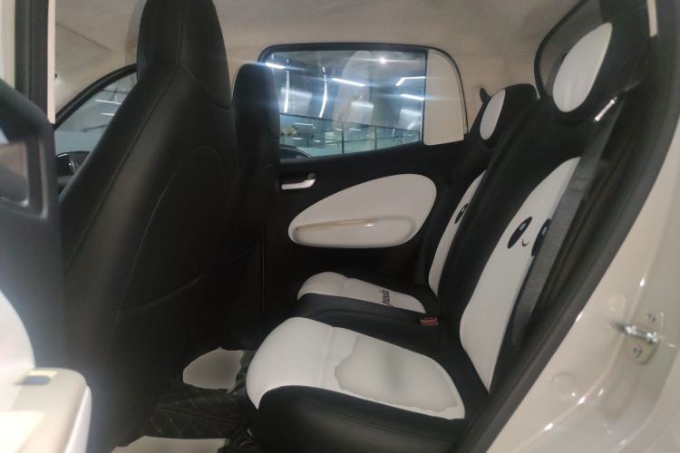 Used Wuling Hongguang MINIEV 2025 Four-Door Version Premium Edition Left Rear Seat