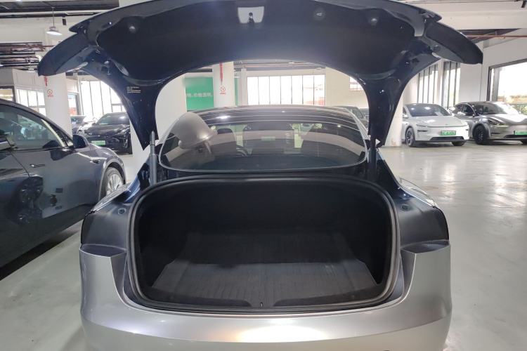 Used Tesla Model 3 2023 Long-Range All-Wheel-Drive Version