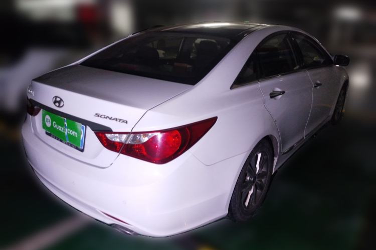 Used Hyundai Sonata 2014 2.0L Automatic Luxury Edition Rear Right 45 Deg