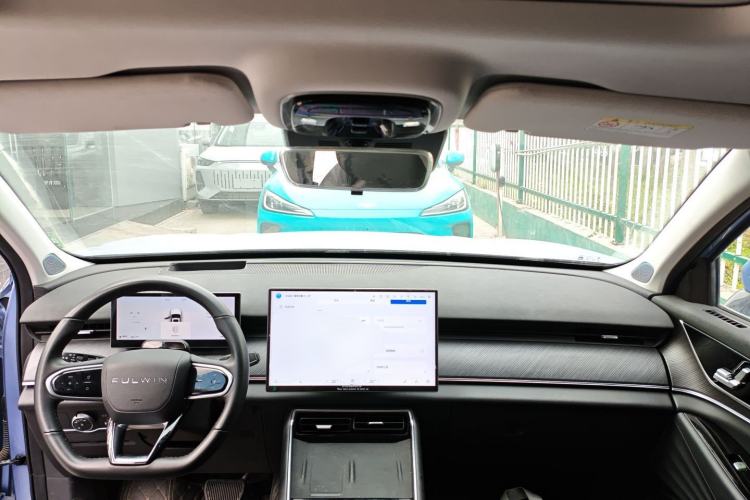 Used Chery Fengyun T9 2024 120 Long-Range Flagship Version 7 Seats Ternary Lithium Center Console