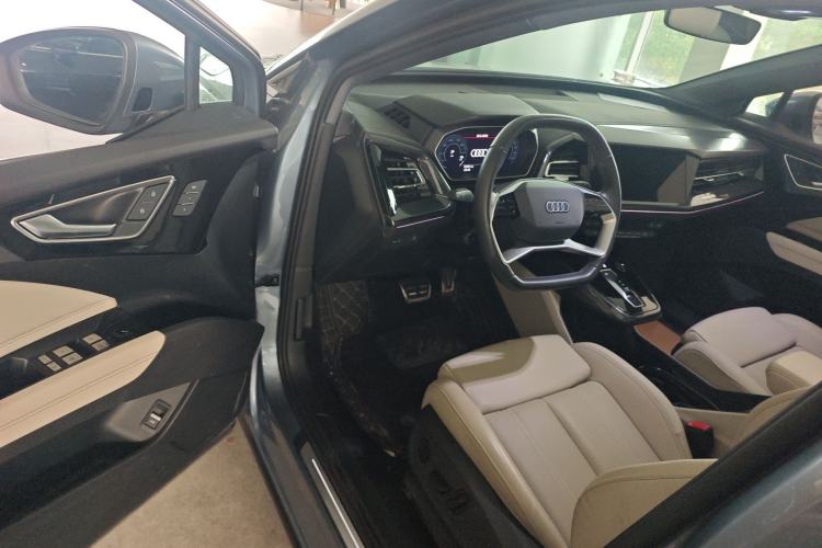 Used Audi Q4 e-tron 2023 50 e-tron quattro Visionary Edition Driver Seat