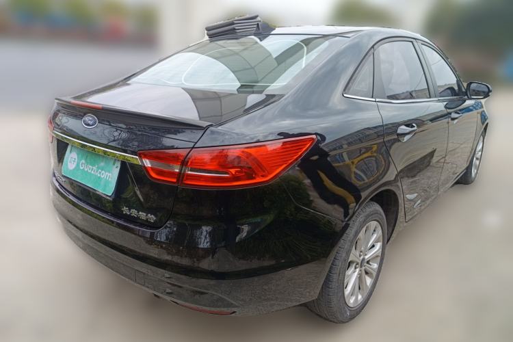 Used Ford Escort 2015 1.5L Manual Fashion Edition