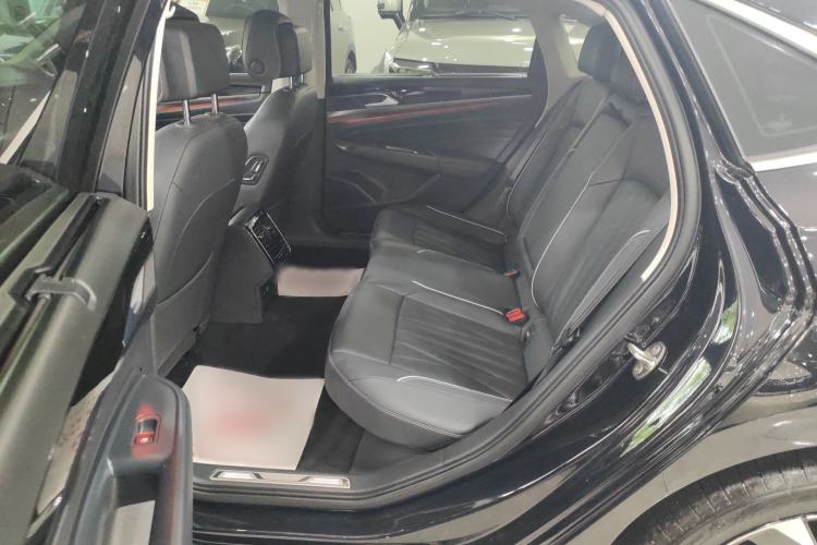 Used Volkswagen Passat 2023 Facelift 330TSI Luxury Edition
