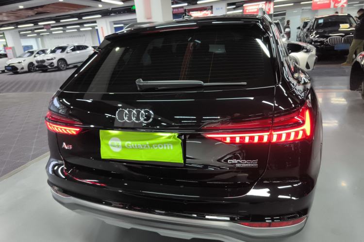 Used Audi A6 2024 allroad quattro 55 TFSI Prestige Off-Road Model