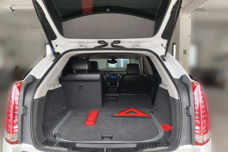 Used Cadillac SRX 2014 3.0L Leading Model Trunk