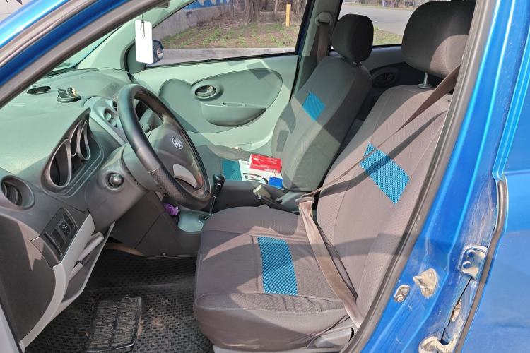 Used FAW Weizhi V2 2010 1.3L AMT Flagship Version