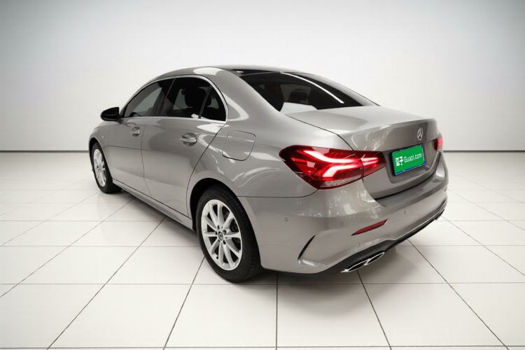 Used Mercedes-Benz A-Class 2021 A 200 L Sport Sedan Fashion Model
