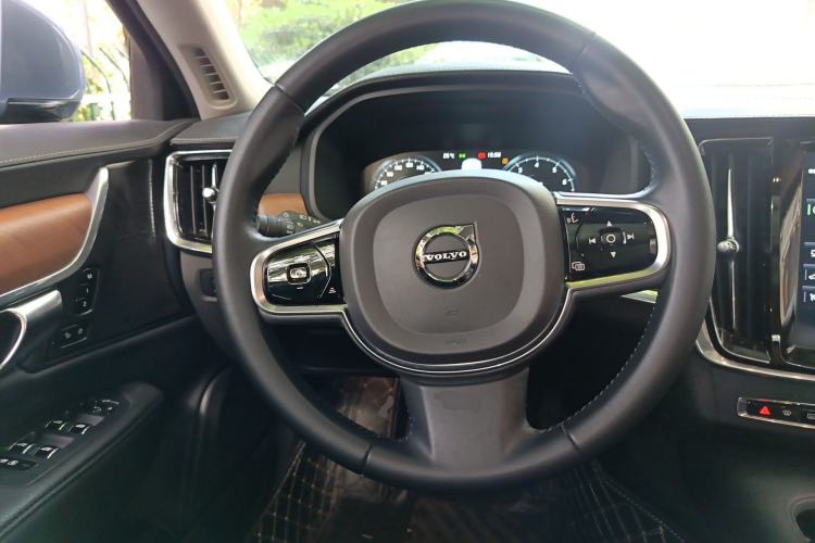 Used Volvo S90 2020 T5 Zhiyuan Luxury Edition