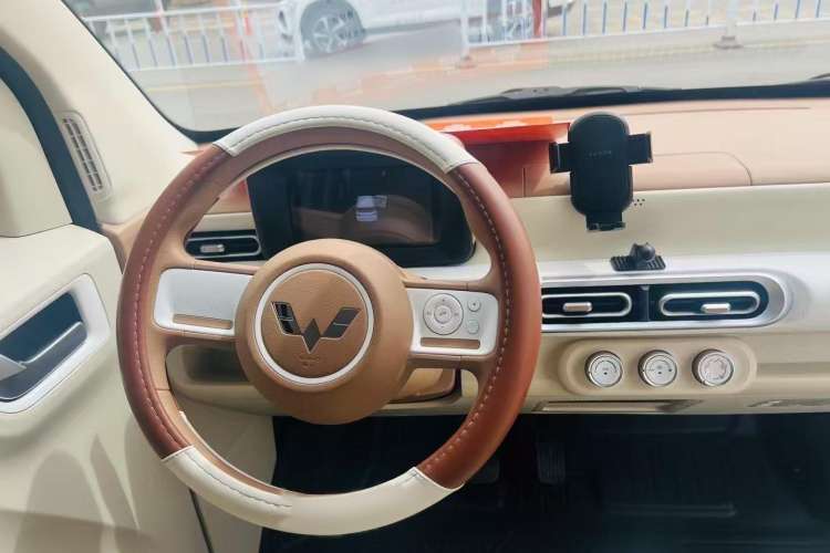 Used Wuling Hongguang MINIEV 2024 3rd Generation 215km Youth Edition