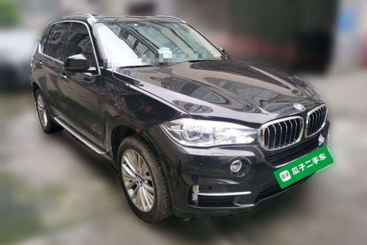 Used BMW X5 2017 xDrive28i Front Right 45 Deg