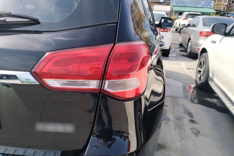 Used Haval H2 2017 Blue Label 1.5T Manual Two-Wheel Drive Luxury Model