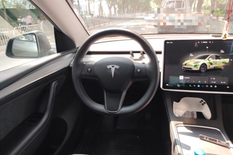 Used Tesla Model Y 2024 Rear-Wheel-Drive Version
