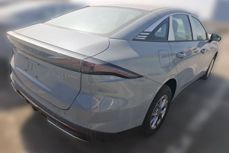 Used Geely Galaxy L6 2025 EM-i 60km Exploration Edition Rear Right 45 Deg