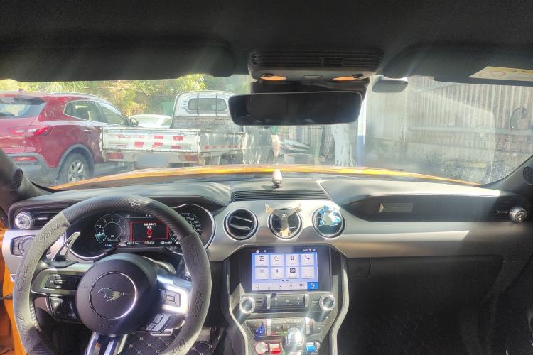 Used Ford Mustang 2018 2.3L EcoBoost Center Console