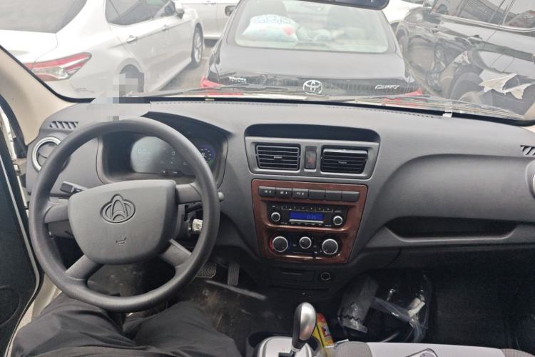 Used CHANGAN KAICHENG Ruixing EM60 2021 Pure Electric Van Transporter 60kW Center Console