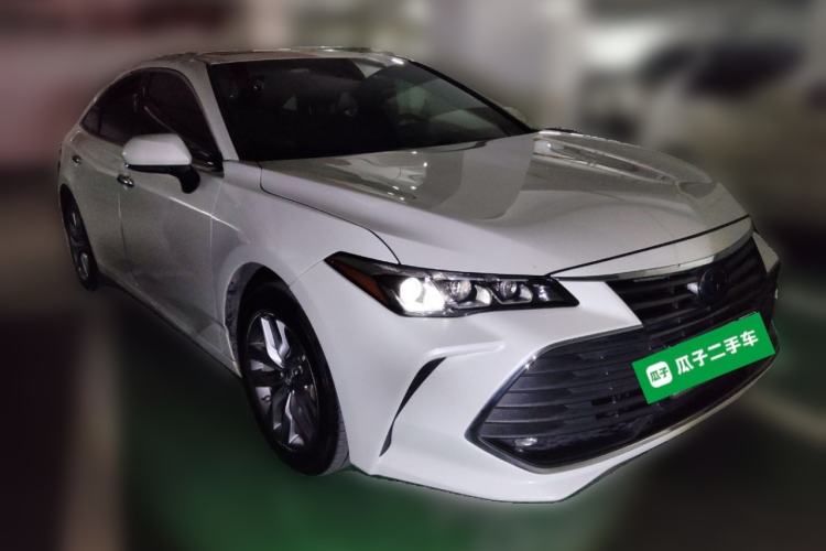 Used Toyota Avalon 2019 Dual-Engine 2.5L Luxury Edition China VI Standard Front Right 45 Deg