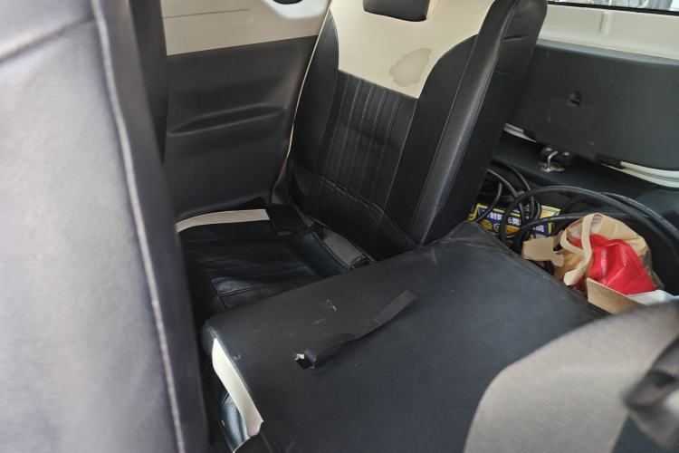 Used Geely Galaxy Panda 2024 Panda Mini 200km Endurance Bear Left Rear Seat