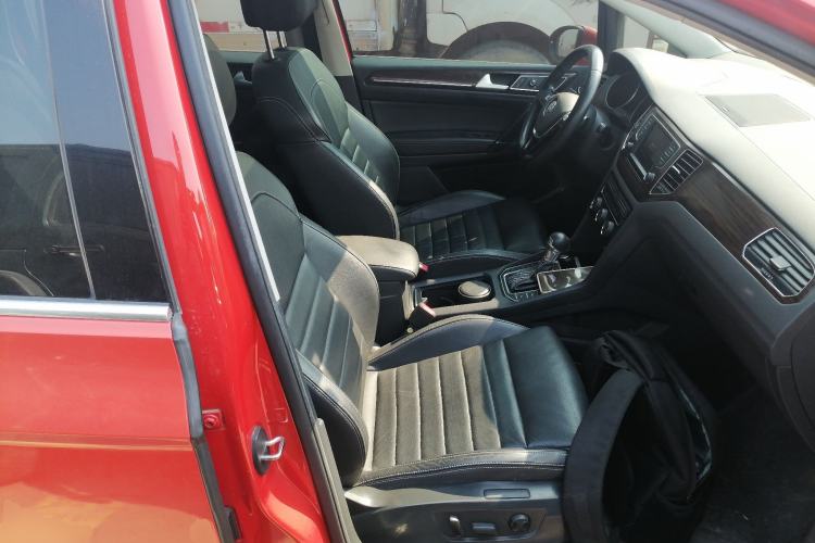 Used Volkswagen Golf Sportsvan 2016 280TSI Automatic Flagship Model Right Front Seat