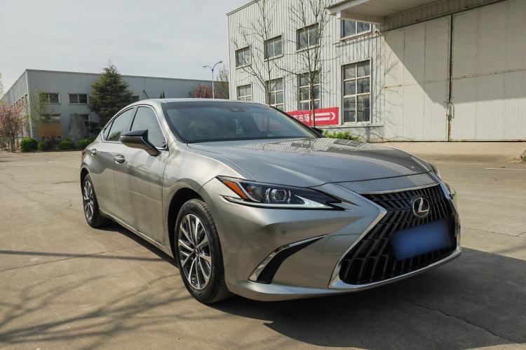 Used Lexus ES 2021 200 Excellence Edition
