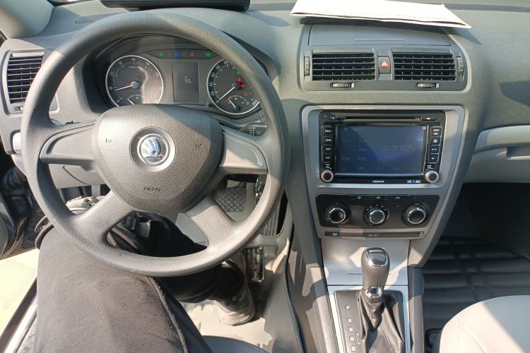 Used Skoda Octavia 2013 1.6L Automatic Yijie Edition