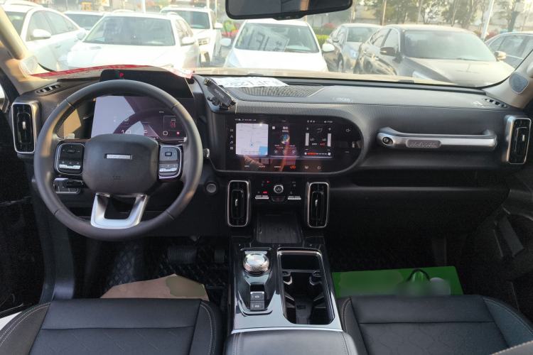 Used Haval DARGO 2021 1.5T DCT Two-Wheel Drive "Mǎquǎn" Edition Center Console