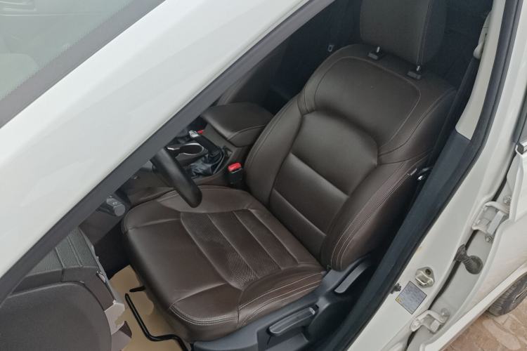 Used FORTHING Joyear X5 2017 1.6L CVT Luxury Model Left Front Seat