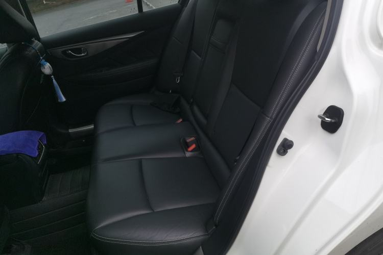 Used Infiniti Q50L 2015 2.0T Enjoyment Edition Left Rear Seat