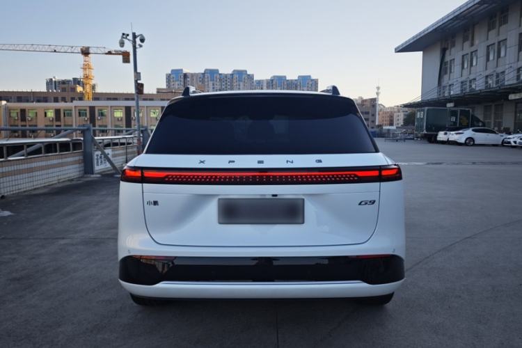 Used XPeng G9 2025 625 Long-Range Max Exterior 4