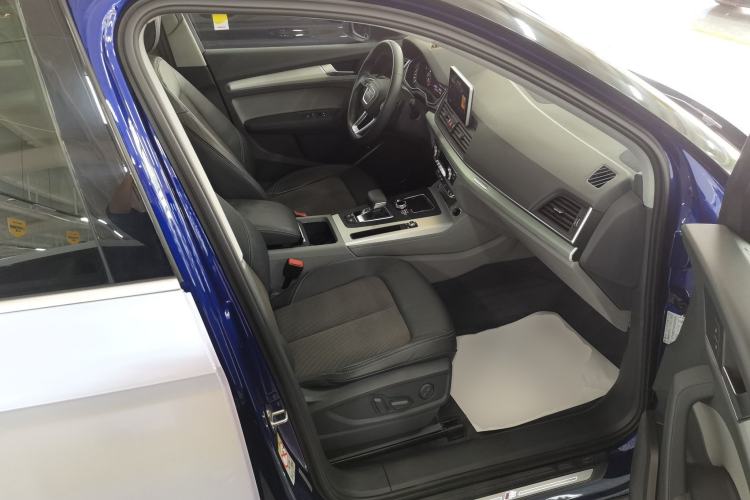 Used Audi Q5L 2018 40 TFSI Prestige Fashion Edition China V Right Front Seat