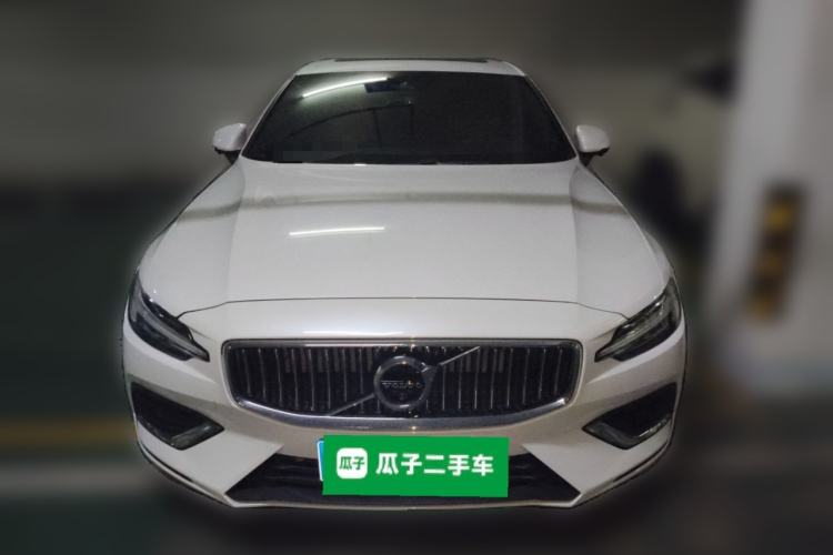 Used Volvo S60 2022 B4 Zhiyi Luxury Edition