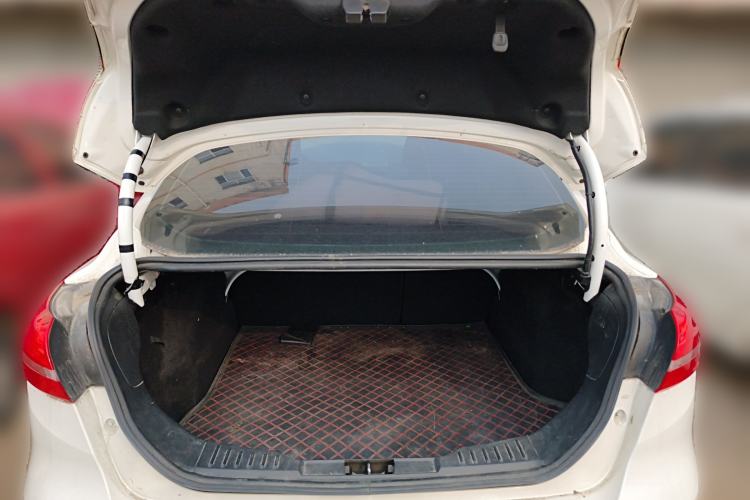 Used Ford Focus 2015 Sedan EcoBoost 125 Automatic Supreme Style Edition Trunk