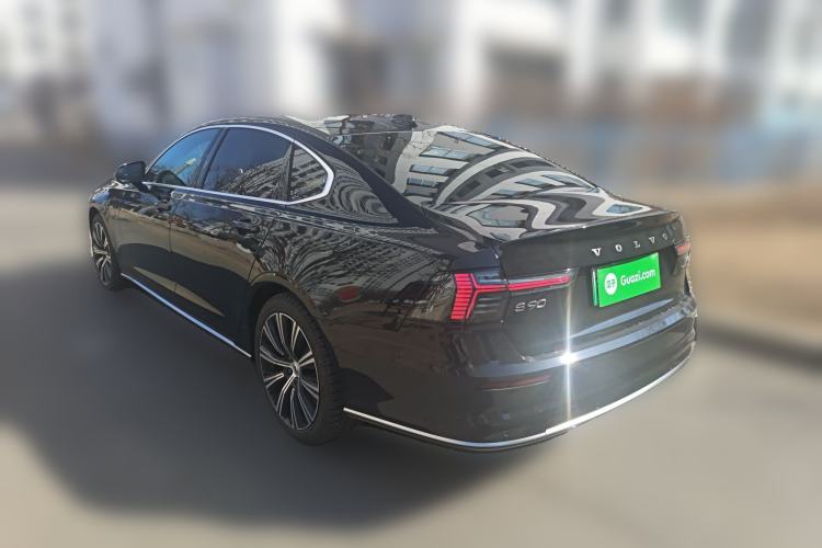 Used Volvo S90 New Energy 2026 Plug-in Hybrid Four-Wheel Drive Long-Range Luxury Smart Edition