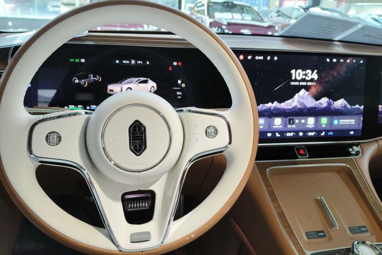 Used Hima S800 2025 Model, Range-Extended Starlight Executive Edition, 4 Seats