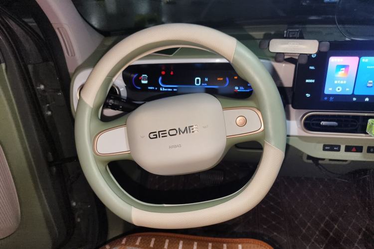 Used Geely Galaxy Panda 2025 210km Panda Rider Steering Wheel