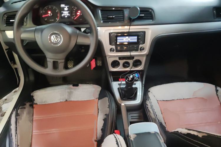 Used Volkswagen Lavida 2013 Revised Classic 1.6L Manual Fashion Edition