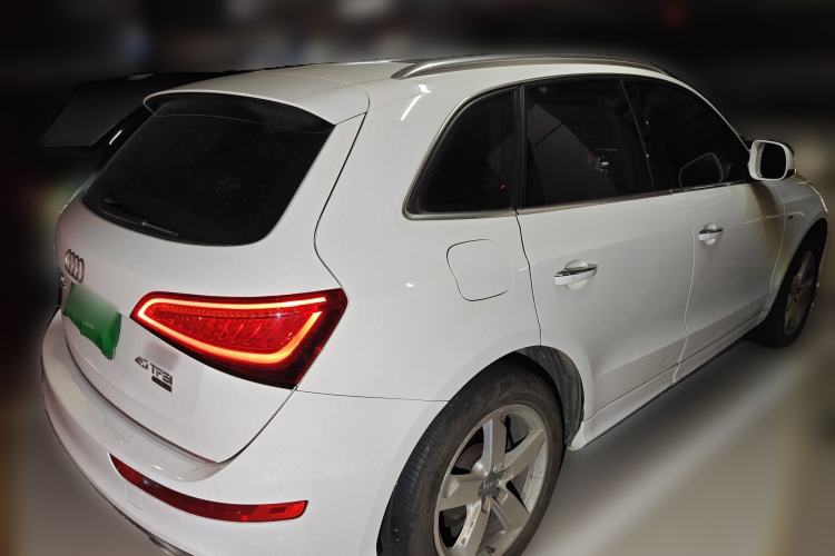 Used Audi Q5 2017 40 TFSI Ambition Edition Rear Right 45 Deg