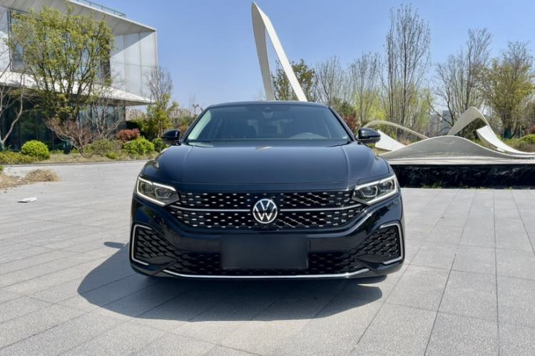 Used Volkswagen Passat 2024 380TSI Starry Luxury Edition