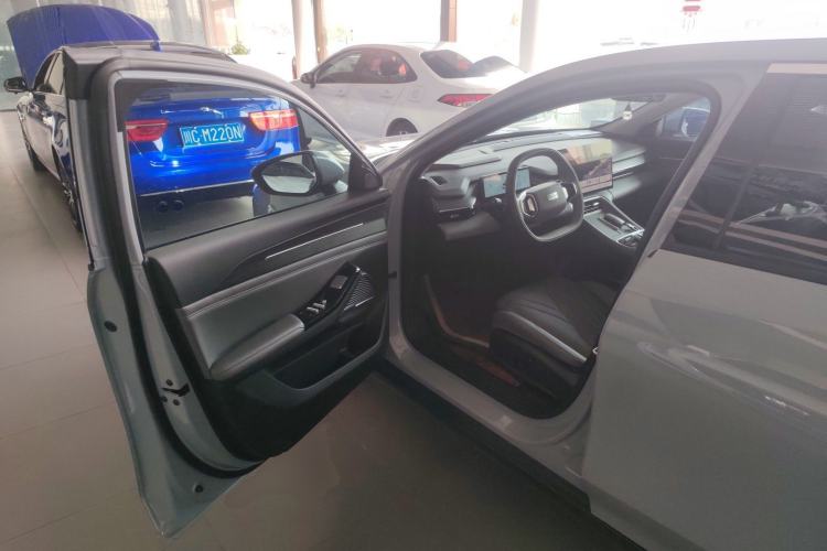 Used Geely Galaxy L6 2025 EM-i 140km Explorer+ Edition